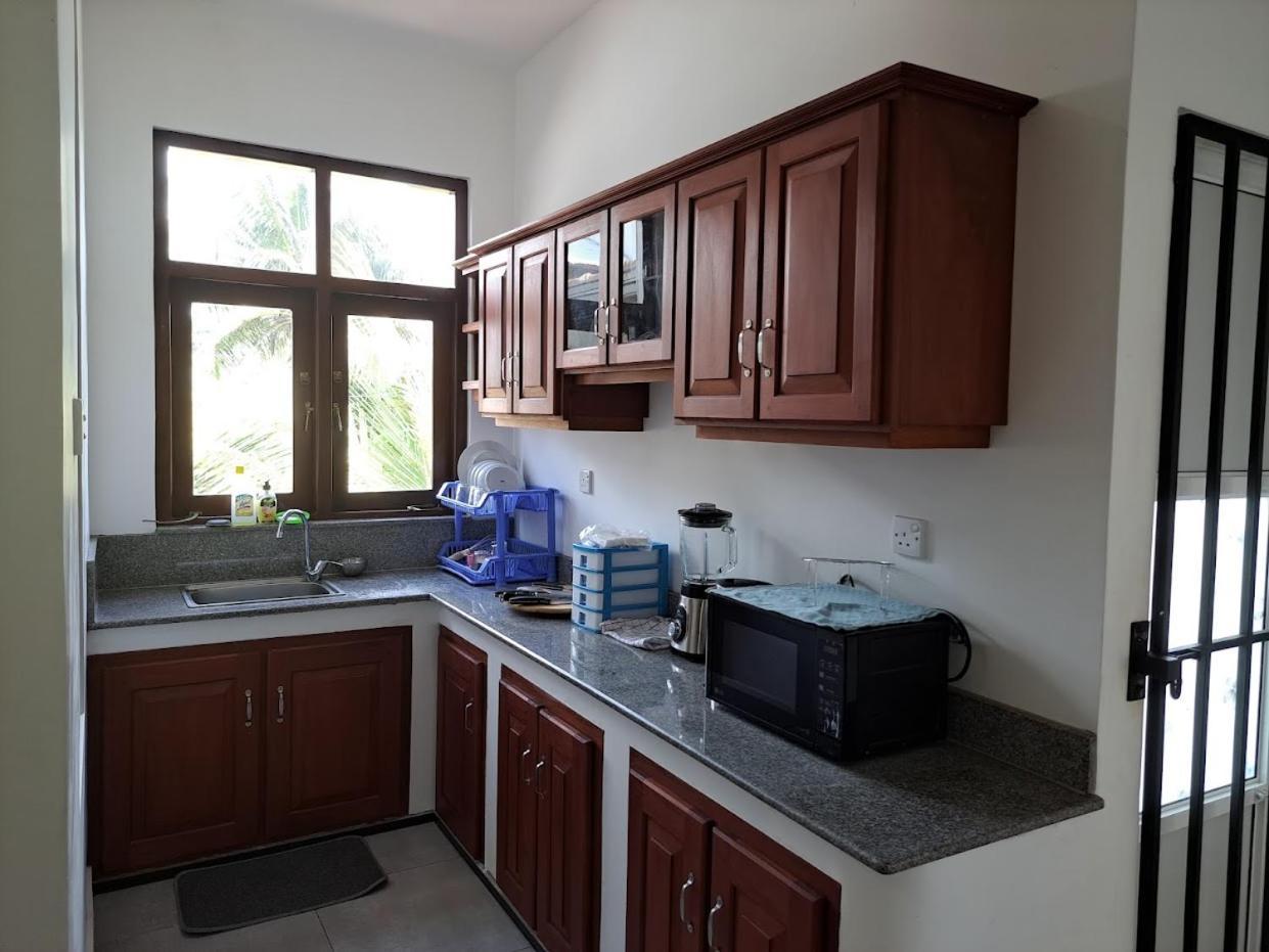 Villa 76 Уелигама Екстериор снимка