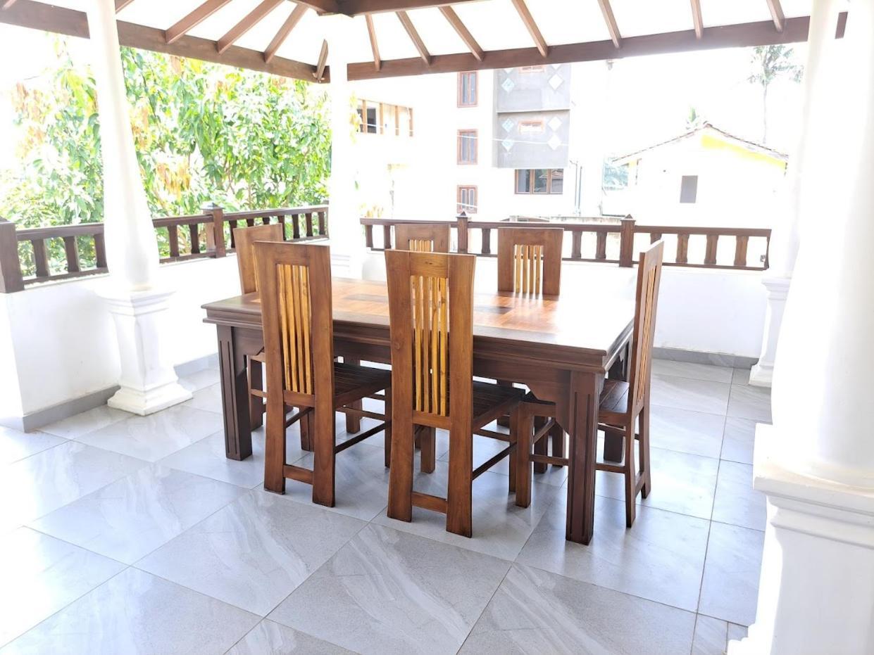 Villa 76 Уелигама Екстериор снимка
